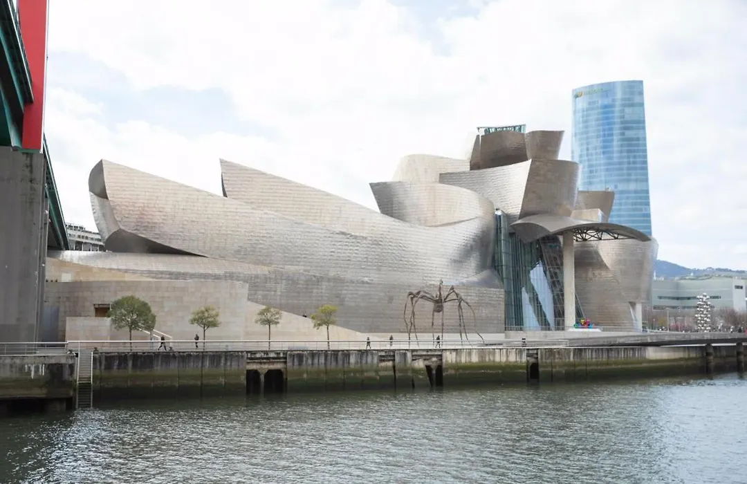 Pensión H30 Bilbao-1